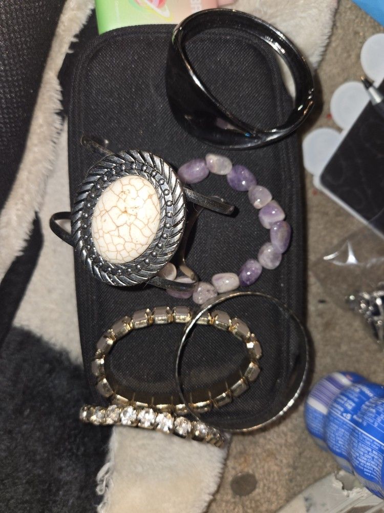Lot Of 5 Bracelets