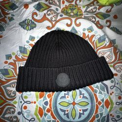 Brand New Moncler Skullie