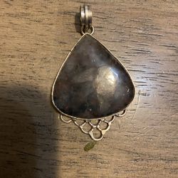 925 SILVER AMATHIST STONE CHARM PERFECT CONDITION  