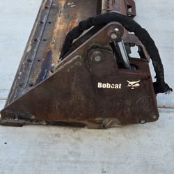 Bobcat 4-in-1 Combo Bucket