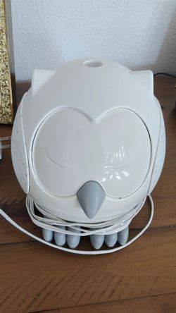 Feather the Owl noise machine diffuser