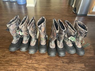 Snow Boots