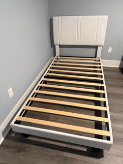 Twin bed