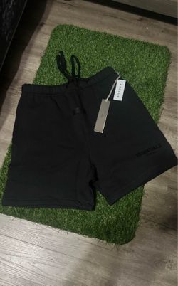 Black Essential shorts