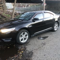 2013 Ford Taurus