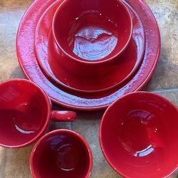 Noble Excellence “Candy Apple” Dish Set. Made in Germany