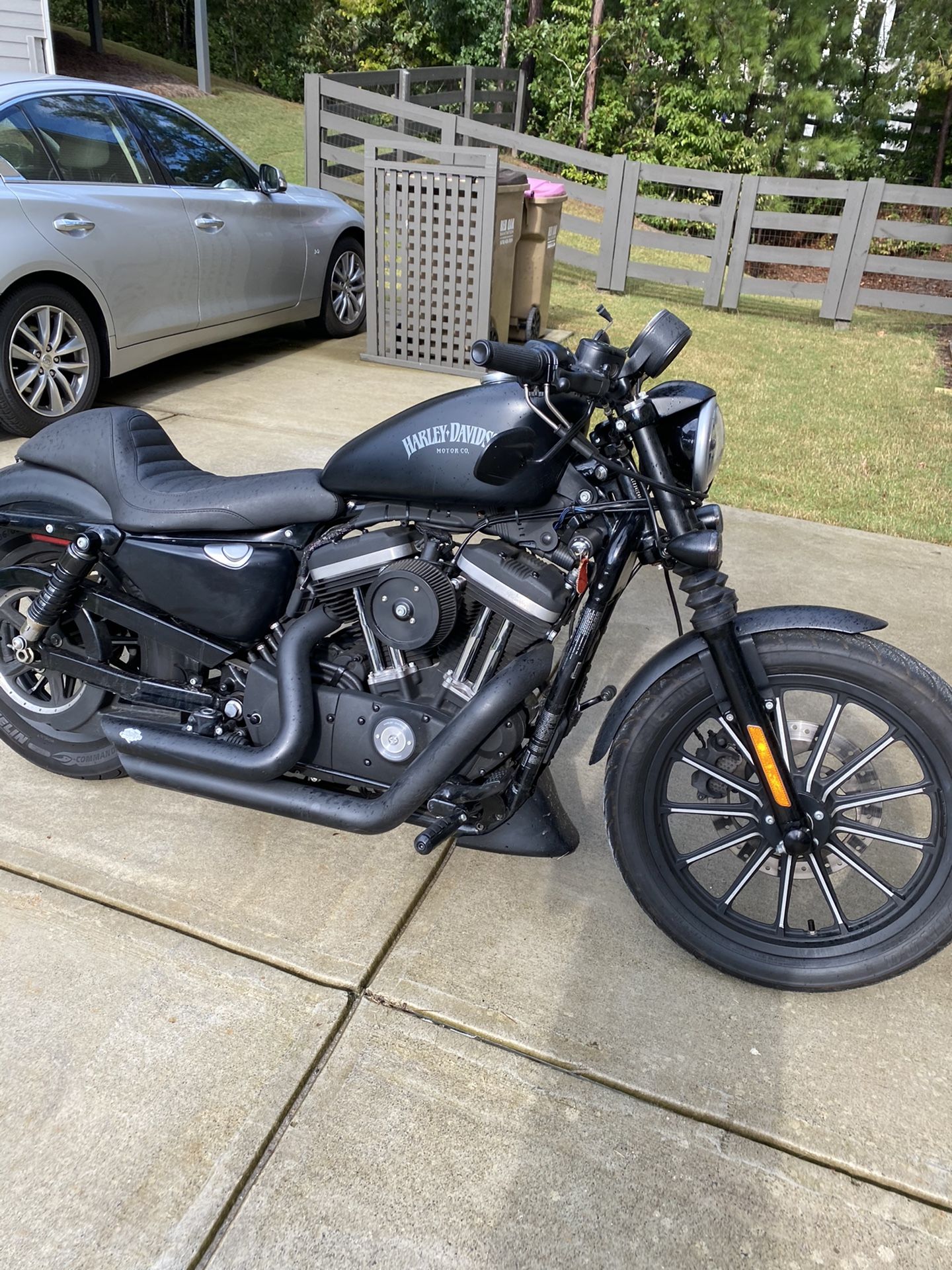 Harley-Davidson Sportster 883 Iron