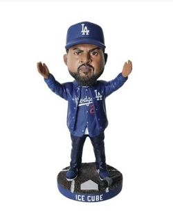 Ice Cube Bobble Head