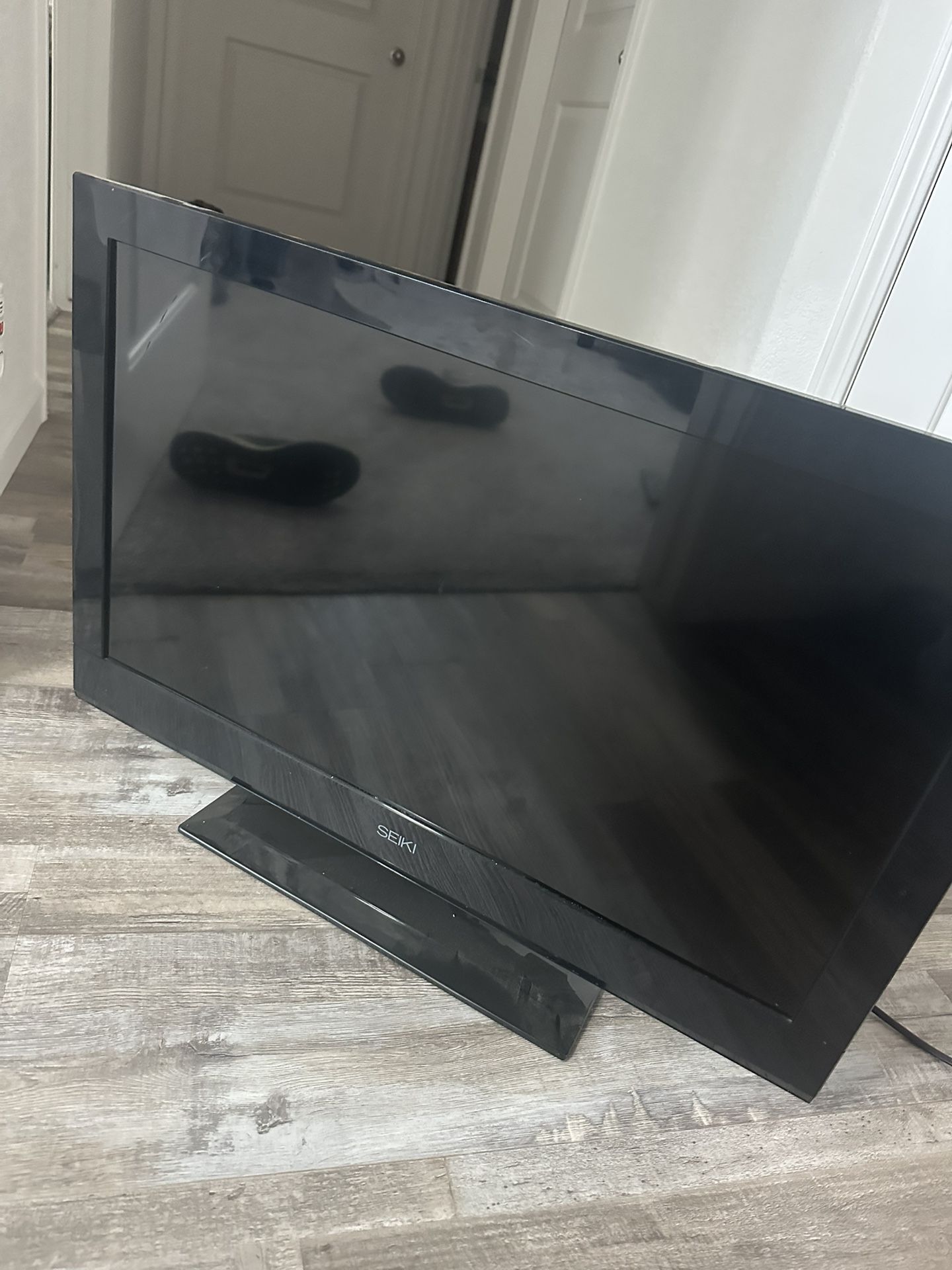 TV “40