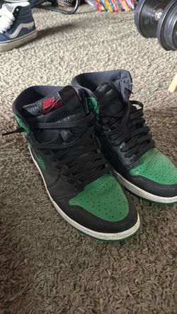 Jordan’s size 9 HiTops