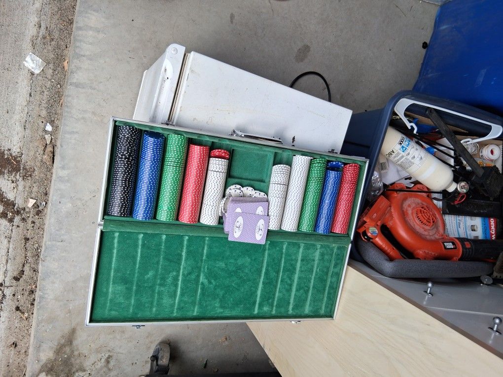 Poker Chips And Carry Case