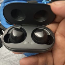 Brand New Samsung earphones 