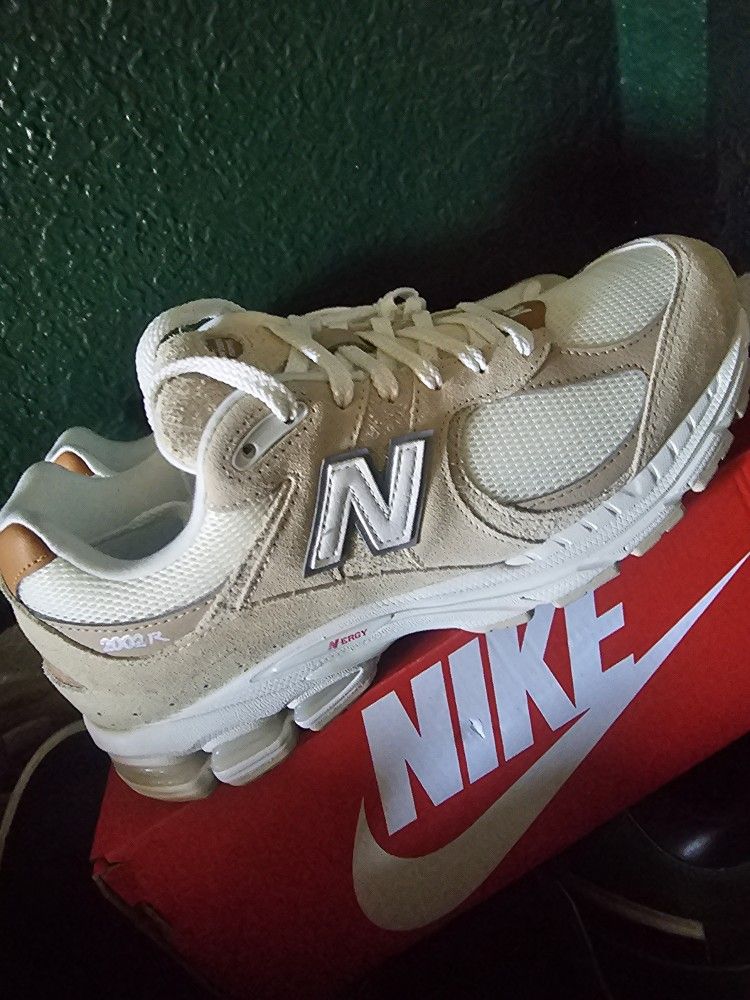 New Balance Size 9.5