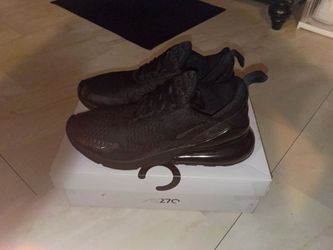 Nike Air Max 270 Triple Black Sneakers
