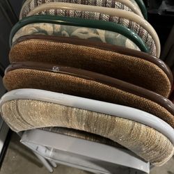 Lot of metal folding chairs, 21 total In Excellent Condition