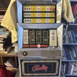 Vintage Bally 5¢ Slot Machine – Original – As Is