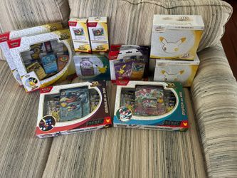 Pokemon 30th Anniversary + Bundles