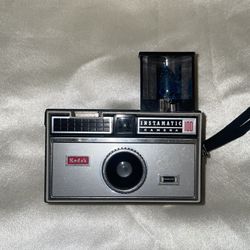 Kodak Instamatic 100 Camera