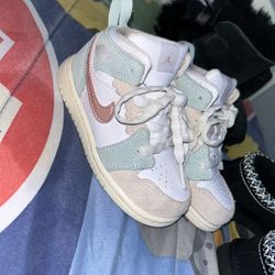 7.5 Youth Air Jordan's 