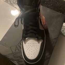 Air Jordan 1 Mid SE Size 11.5