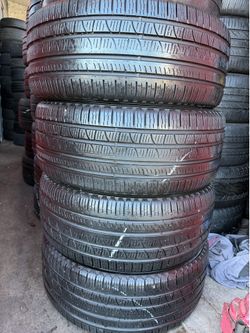 🚨🚘vendo set de llantas 275 40 21 pirelli scorpion tires
