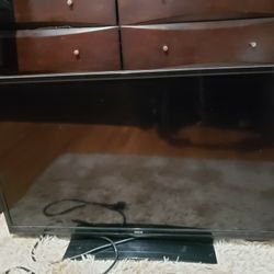 2 TV Monitors 
