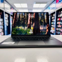 MacBook Pro m5 24ram 1TB 14-inch