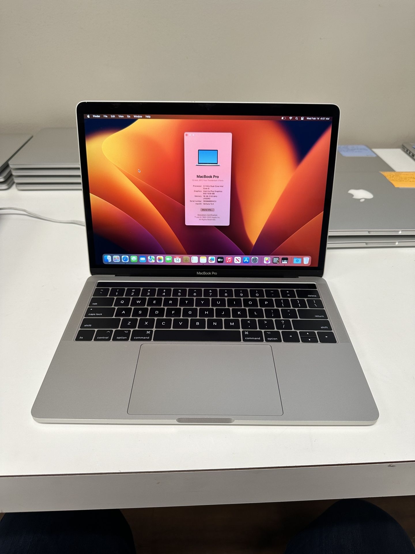 Apple 2017 13” MacBook Pro Core i5 16gb RAM 512gb Flash
