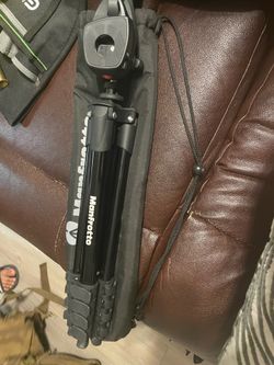 Manfrotto Compact Action Aluminum Tripod