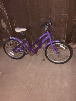 2013 Giant Bella 20" kids bike