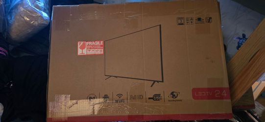 24 in. Led smart tv