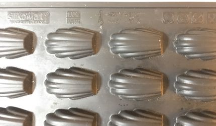 Silikomart Flexible Silicone Bakeware, made in Italy, makes 100 at once. Thumbnail