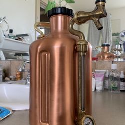uKeg 128 Carbonated Growler with Tap