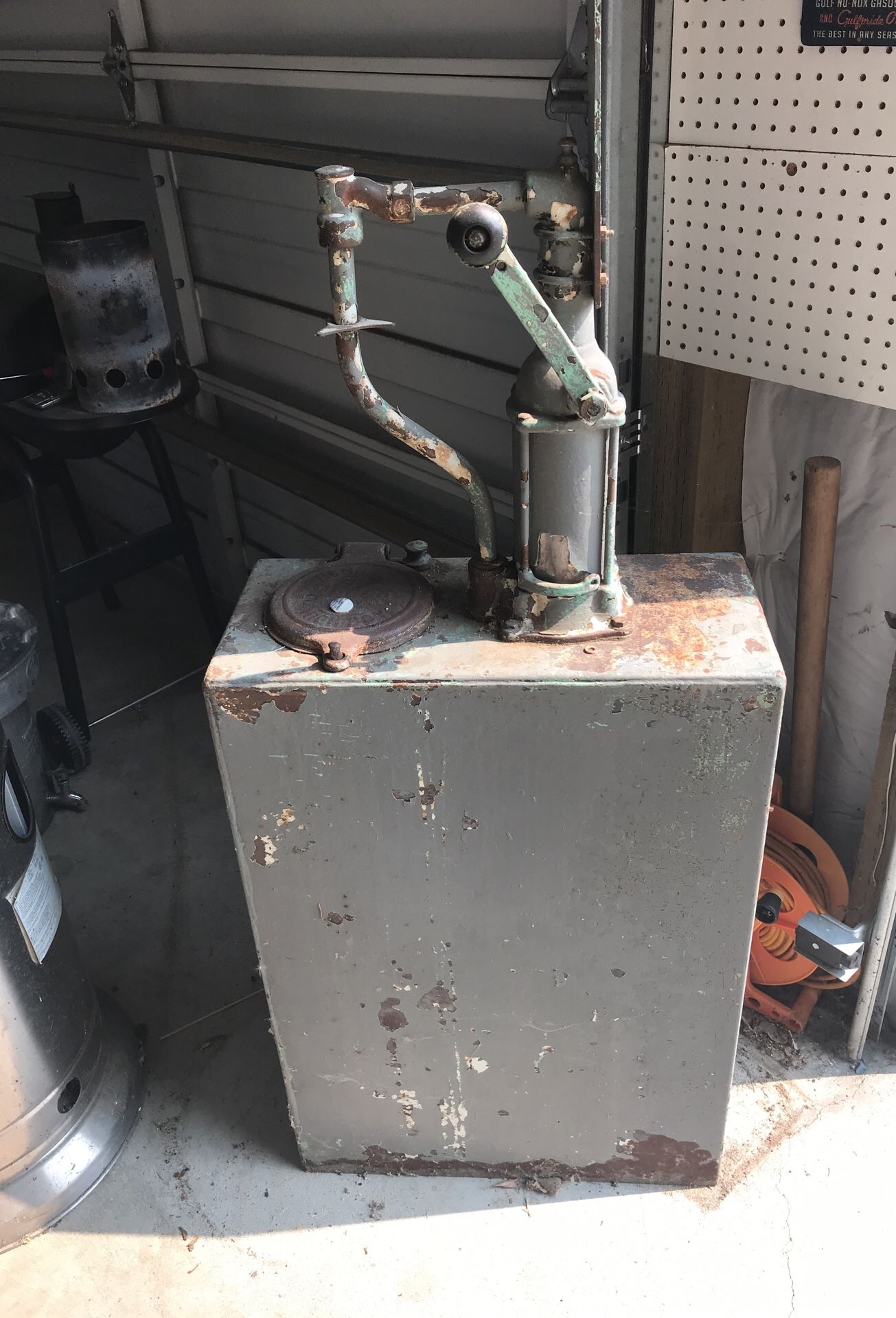 Vintage oil Lubester man cave $75 for Sale in BETHEL, WA - OfferUp