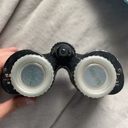 Binoculars 