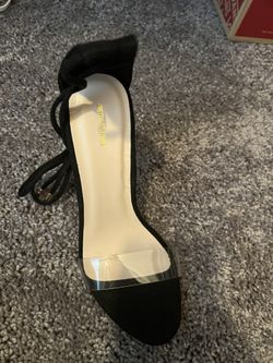 Pretty Little Things Heel Size 6