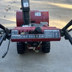 Snow blower 