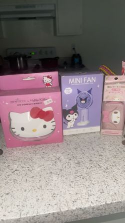 Hello kitty and kuromi bundle LED mirror kuromi mini fan and my melody key holder