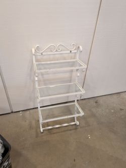 Metal glass shelf