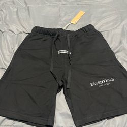 NEW black essentials shorts | Medium