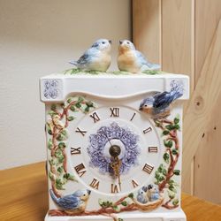 Vintage Holland Mold Ceramic Bird Mantel Clock 