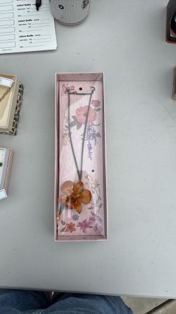 The Rose Lady Necklace