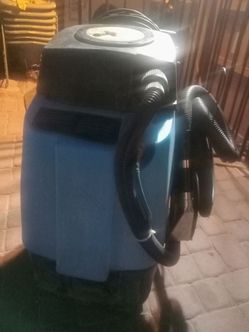 Maquina para shampoo para carpetas e interiores de carros