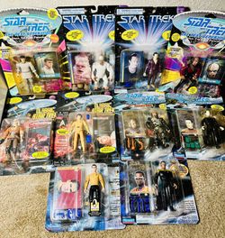 Lot Of 10 VNTG Rare Sealed Star Trek Action Figures 