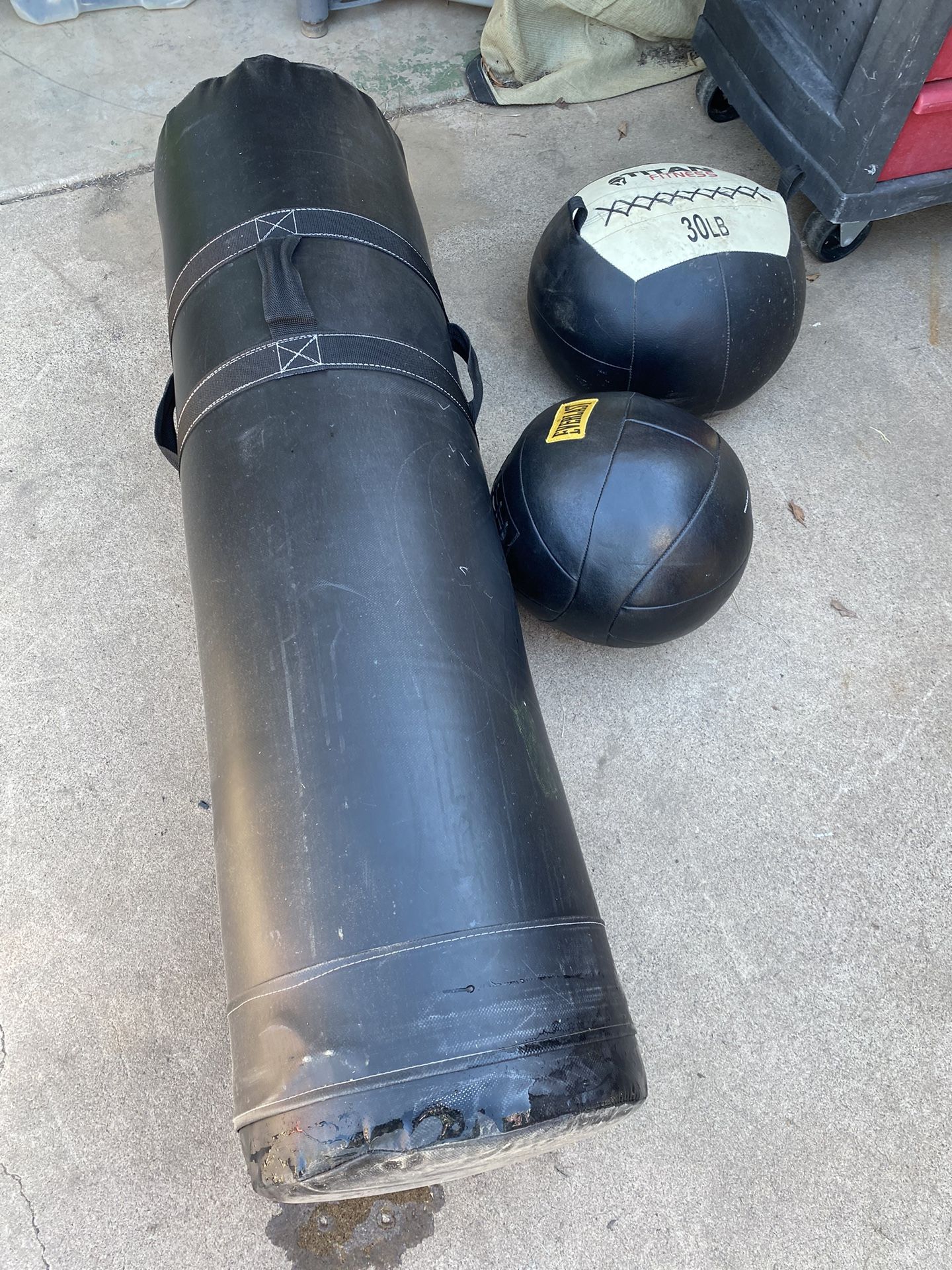 Punching bag Plus Weight balls All For 100 Bucks