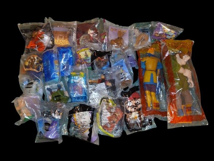 48 VINTAGE MCDONALDS AND OTHER ACTION FIGURES