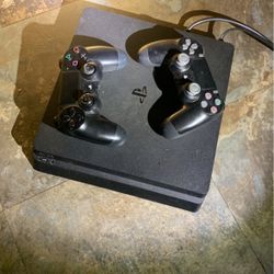 PS4 SLIM