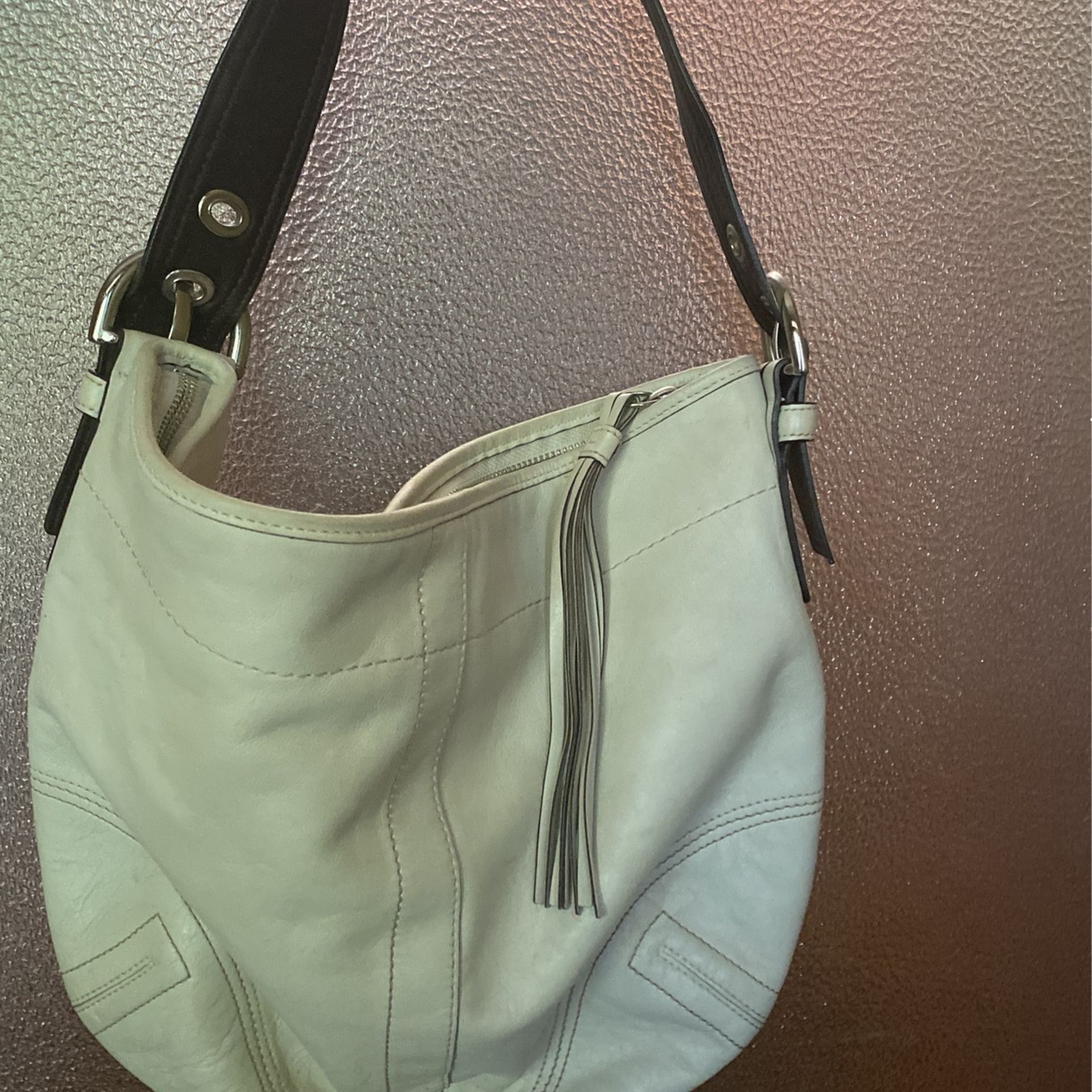 Coach No. D05S-8A03 Ivory Leather Hobo Bag