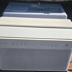 Midea 8,000 BTU  U Shape Smart Inverter Window AC 