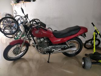 1995 Honda CB250 Nighthawk CLEAN TITLE for Sale in San Antonio